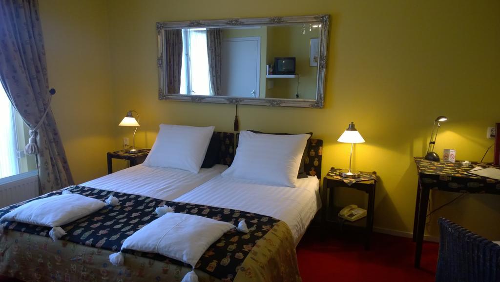 Hotel De Kroon オイルスコート エクステリア 写真