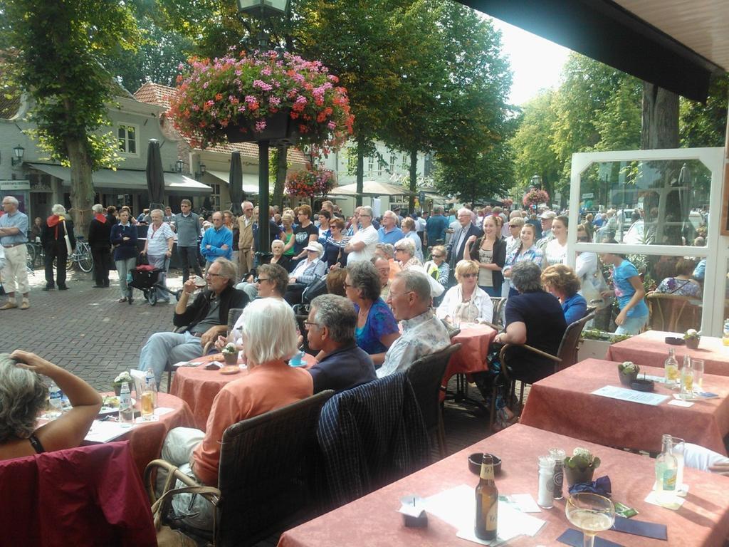 Hotel De Kroon オイルスコート エクステリア 写真